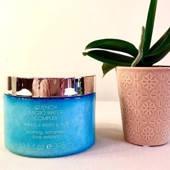 Quench Miracle Body Scrub sz 13.8 Fl Oz Micro Water Complex Salt Scrub - Picture 1 of 8